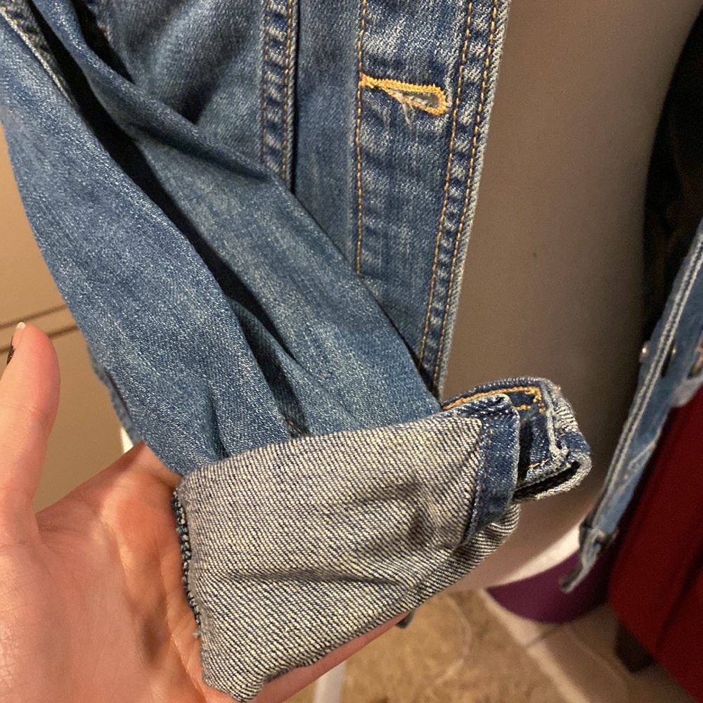 Jean Jacket Just In Time For Spring!!!! - image 4